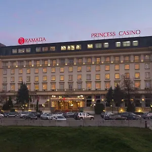Ξενοδοχείο Ramada By Wyndham Trimontium, Φιλιππούπολη
